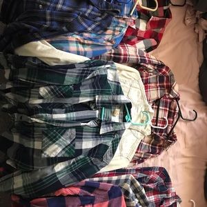 9 S/M flannel button downs